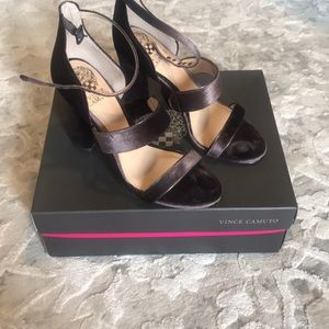 Vince camuto heel